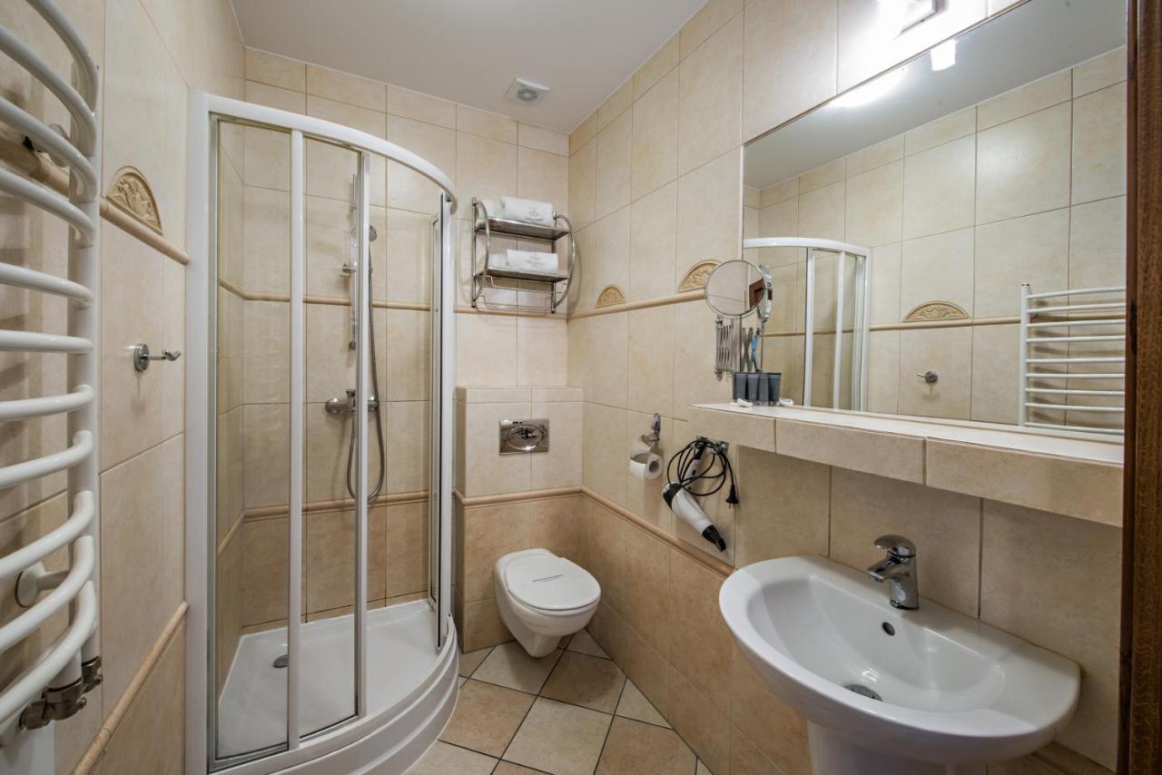 Hotel Zalesie Бохня Екстер'єр фото